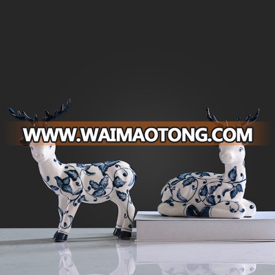 Chinese elegant blue and white ceramic deer set statues crafts for gifts