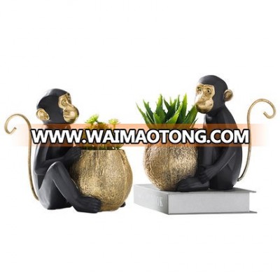 animal theme statue type polyresin material monkey with stump for home decor